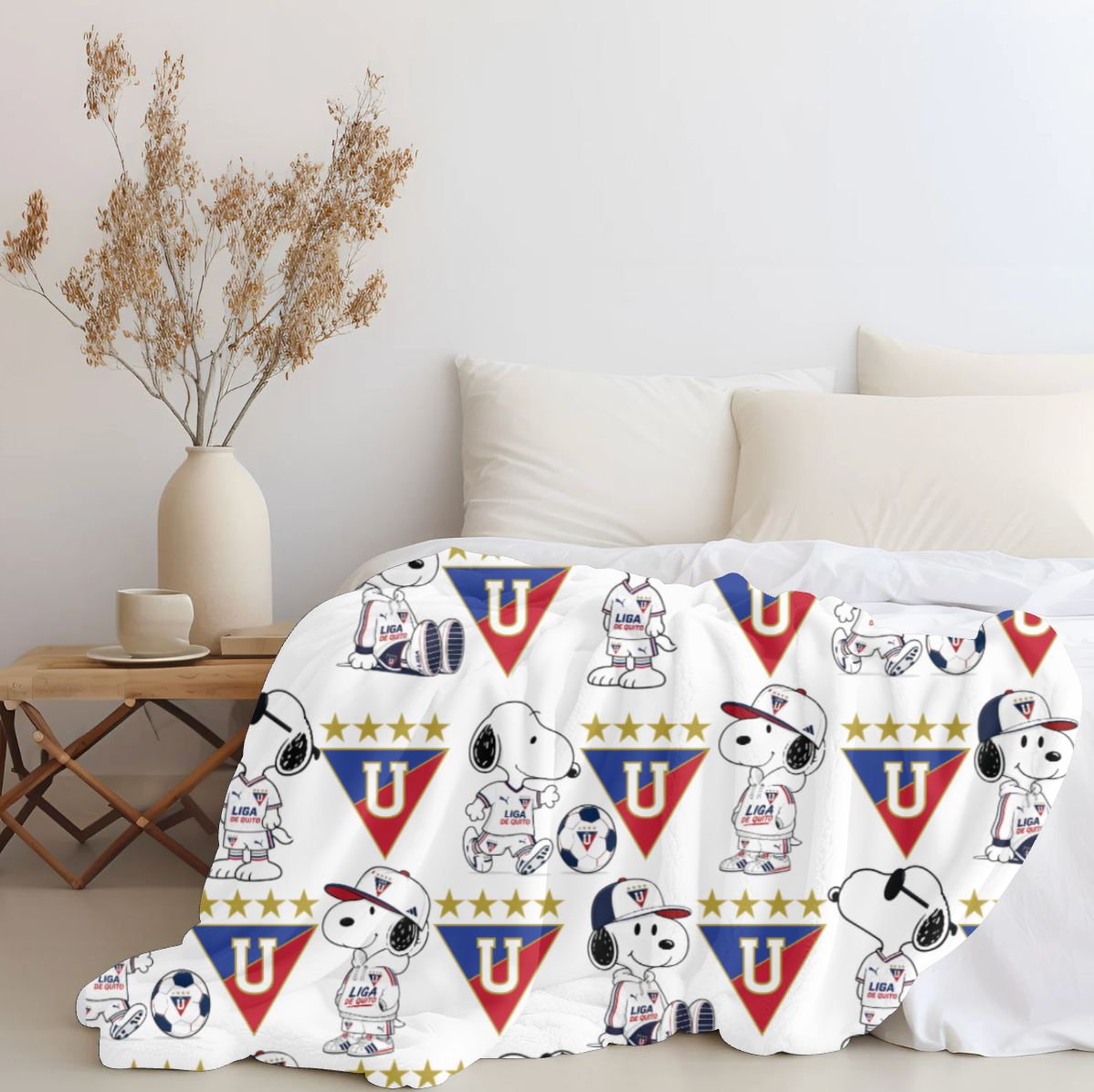Snoopy x LDU Quito Plush Blanket