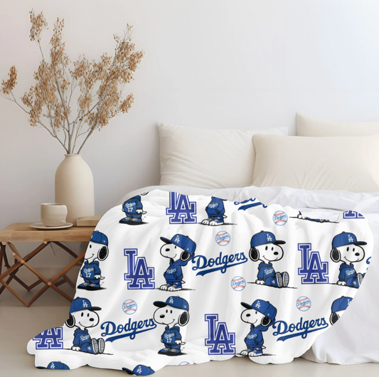 Snoopy x Dodgers Plush Blanket
