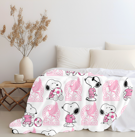 Snoopy x Mexico Plush Pink Blanket