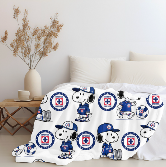 Snoopy x Cruz Azul Plush Blanket